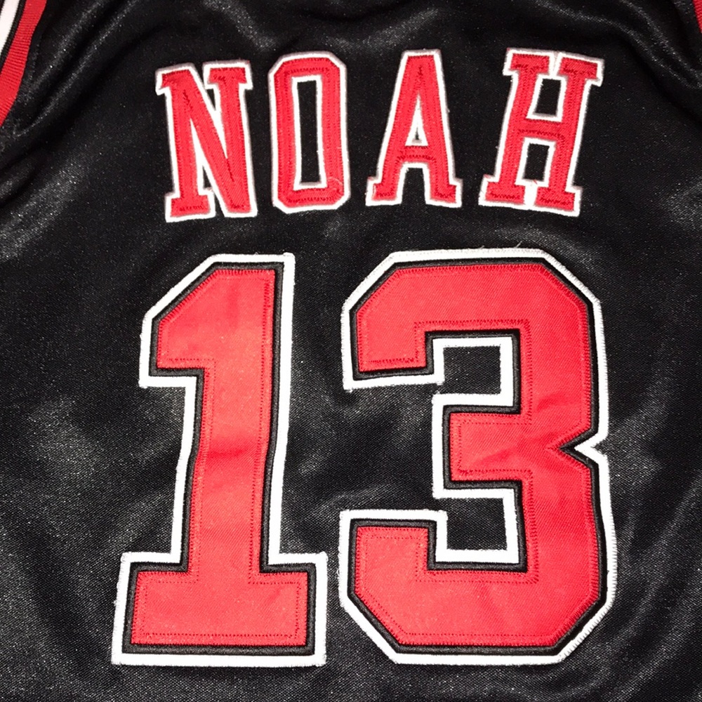 ADIDAS CHICAGO BULLS JERSEY - Picture 7 of 8